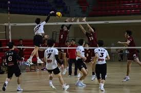 柯里第3节摔伤退赛 勇士受惊等待验伤结果